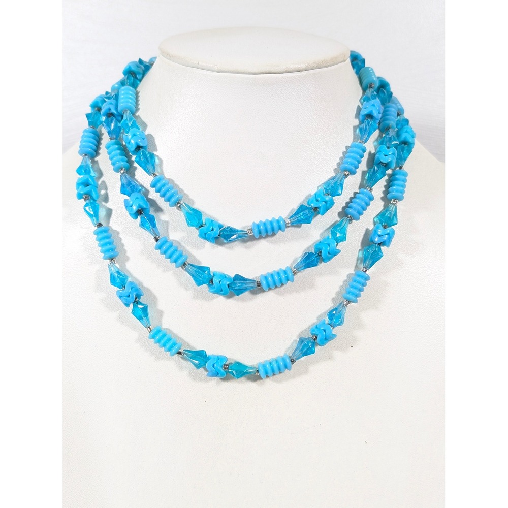 Vintage Hong Kong‎ Aqua Blue Lucite Bead Necklace 16–18" Retro Statement
